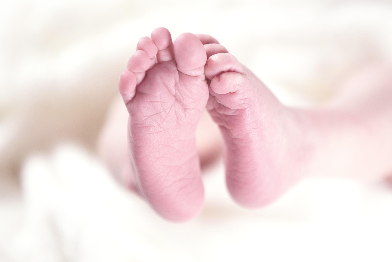 男性の足臭い原因とは何か？