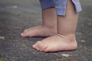 足のにおいを体質から改善する方法は？